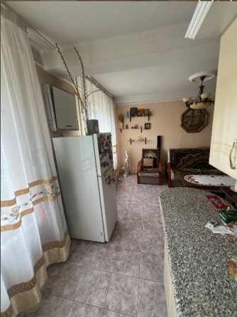 3-х ком. квартира в Калининском р-не. ул. Кап. Ратникова Donetsk