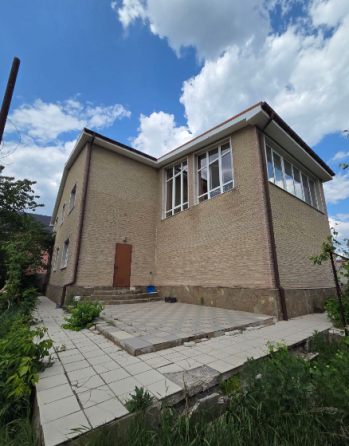 Дом 339 м2, 12 сот. в Пролетарском р-не. ул. Серпуховская Donetsk