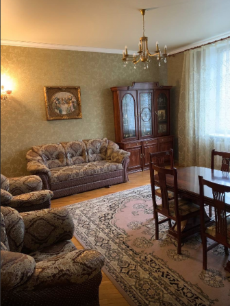 3-х ком. квартира в Ворош. р-не. ул 50 летия СССР 144, 105 м2 Donetsk