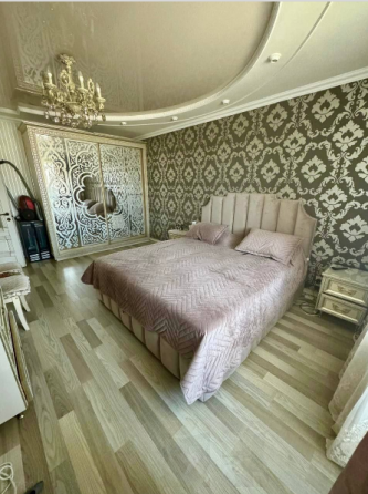 Срочная продажа. 4-х ком квартира в Буденовском р-не ул. Довженко 57 в отличном состоянии Donetsk