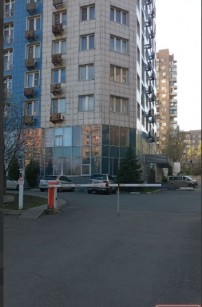 Машиноместо в Ворошиловском р-не. пр. Маяковского 20 Донецк