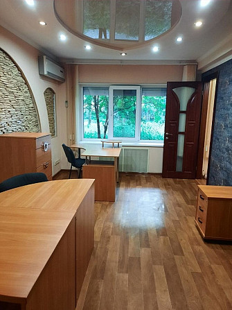 Помещение под офис в Калининском р-не. б. Шахтостроителей Donetsk - photo 1