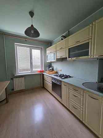 3-х ком. квартир 65 м2 а в Калининском р-не. б. Шахтостроителей Donetsk