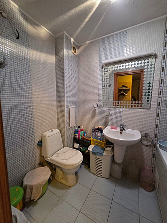 3-х ком. квартир 65 м2 а в Калининском р-не. б. Шахтостроителей Donetsk - photo 5