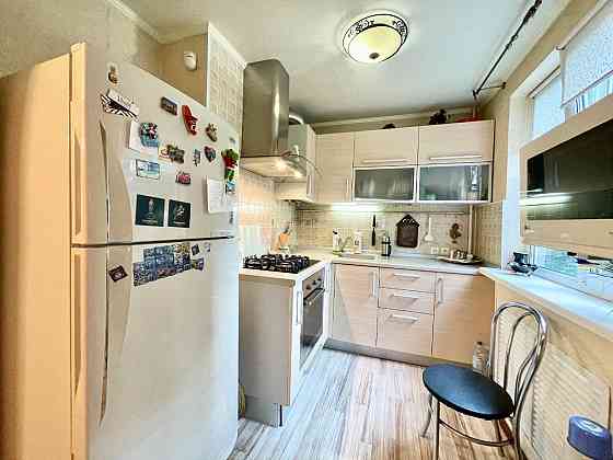 3-х ком. квартира в центре, ул. Набережная в хорошем состоянии Donetsk