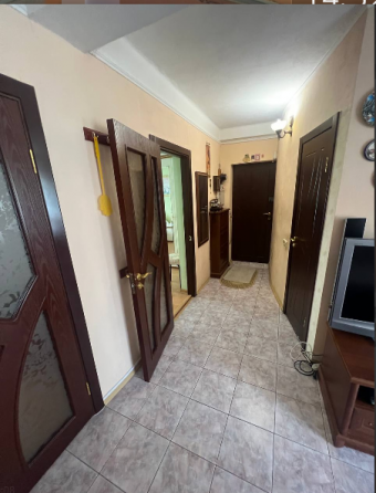 3-х ком. квартира в Калининском р-не, ул. Капитана Ратникова в хорошем состоянии Donetsk